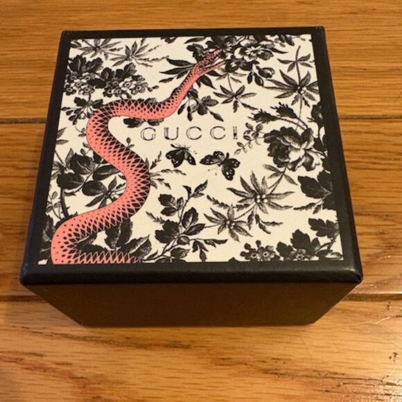 Authentic Gucci Pierced Earrings, NIB, 2021 - Picture 11 of 11